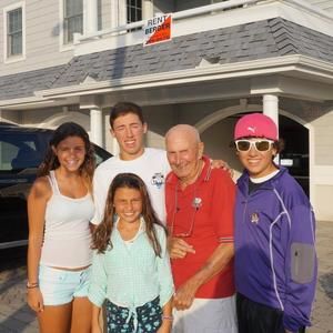 Meet your Posher, Tom